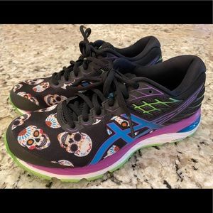 Women’s asic Gel cumulus 21 tennis shoe